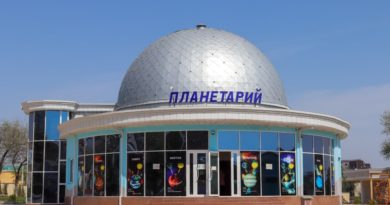 Таджикские школьники посетили Парк культуры и отдыха имени великого таджикского математика и астронома Абу Махмуда Худжанди. Таджикские школьники посетили Парк культуры и отдыха имени великого таджикского математика и астронома Абу Махмуда Худжанди.