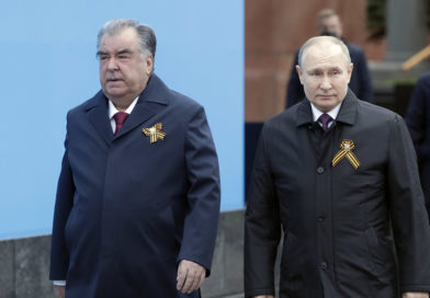 Президент Республики Таджикистан Эмомали Рахмон посетил Военный парад, посвященный 76-летию Победы в Москве